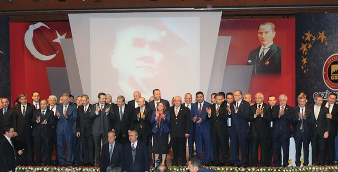 Gaziantep yıldızlarını ödüllendirdi