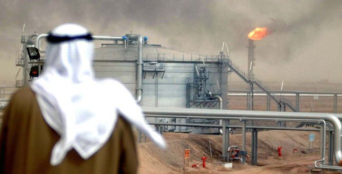 Suudi Arabistan'dan benzine yüzde 50'nin üzerinde zam