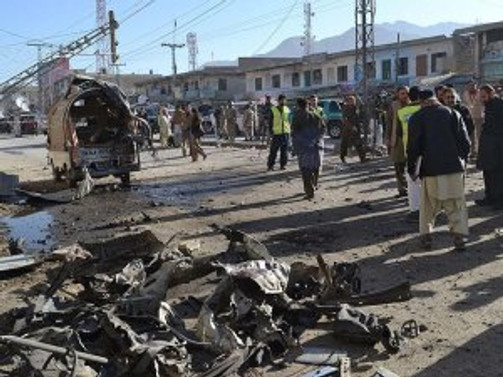 Pakistan'da intihar saldırısı: 18 ölü