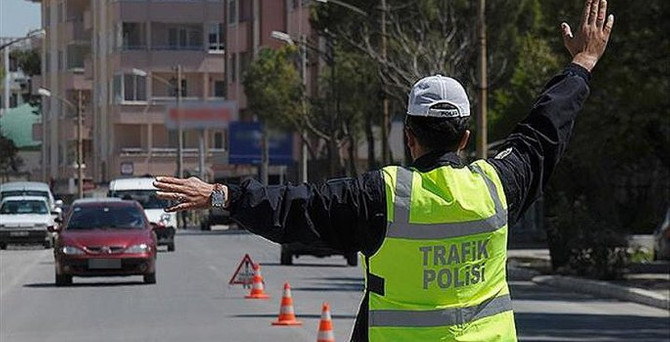 1 milyon 300 bin kişinin ehliyetine el konuldu