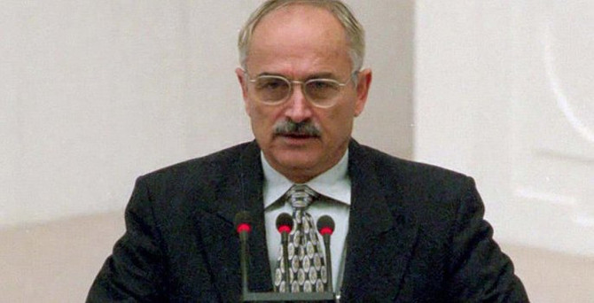 Ekrem Pakdemirli vefat etti