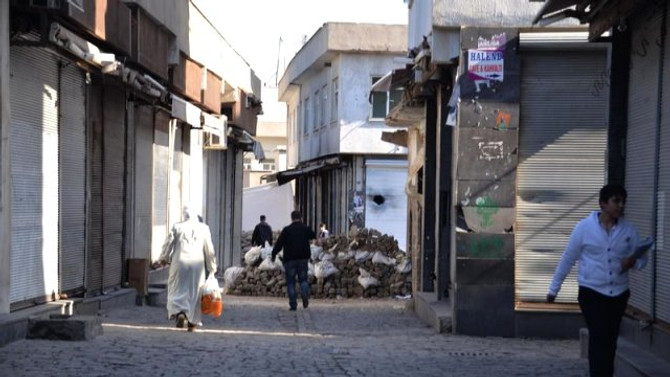 Başbakanlık'tan Sur esnafına para yardımı