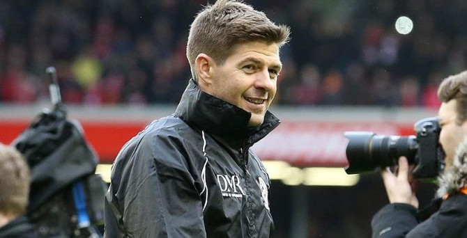 Gerrard teknik direktörlüğe hazırlanıyor