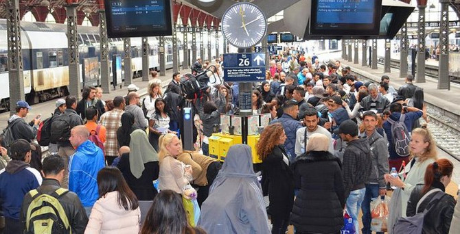 Danimarka ve İsveç sınır kontrollerine başladı