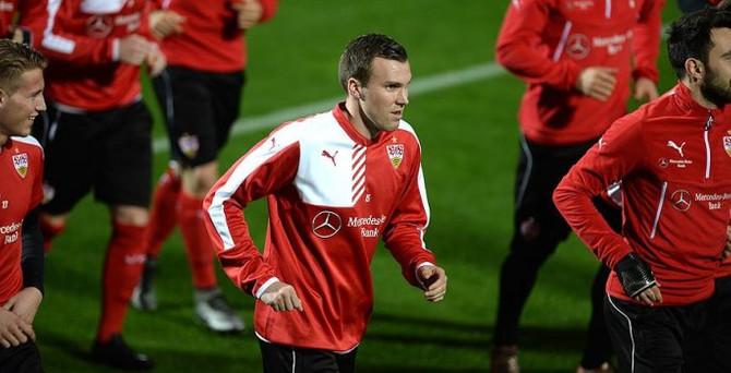 Grosskreutz resmen Stuttgart'ta