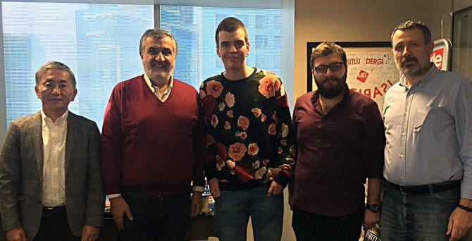 Boxer, yeni sahibi ve yüzüyle yeniden raflarda!