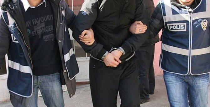 'Usulsüz dinleme' operasyonu: 30 gözaltı