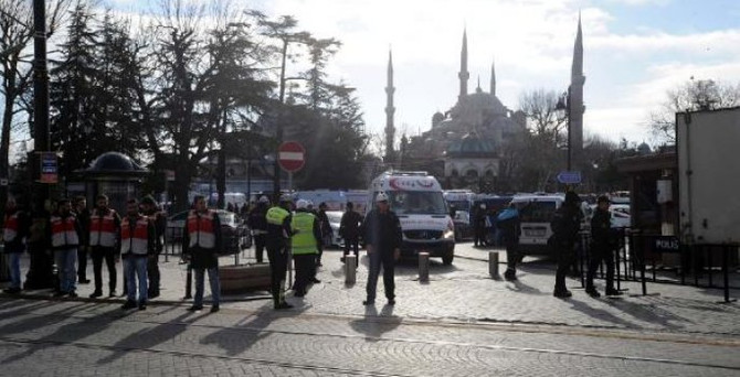Sultanahmet'te canlı bomba saldırısı