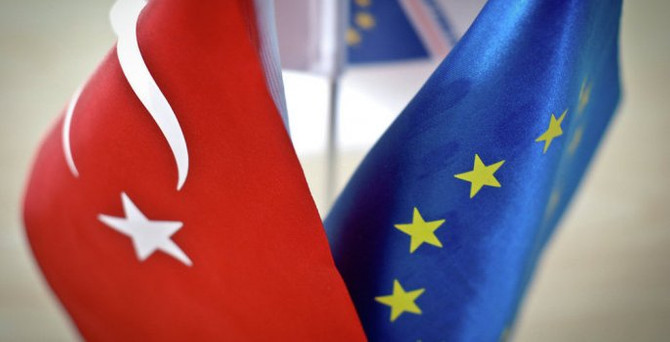 İtalya, Türkiye'ye 3 milyar euroluk yardımı bloke ediyor