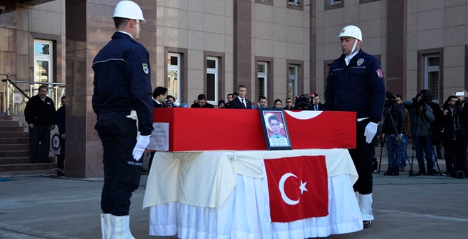 Şehit polise son görev