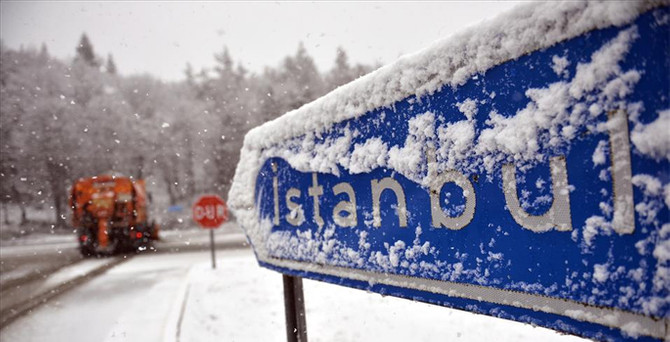 İstanbul'da okullar tatil edildi