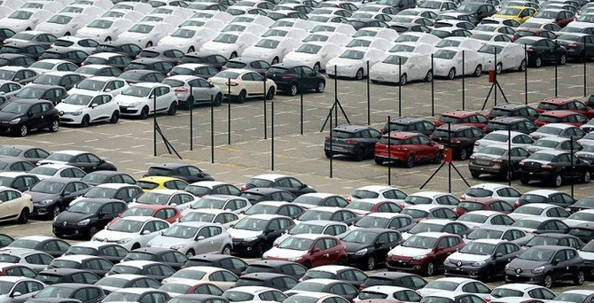 2015'te satılan araçlar Türkiye'nin 4 katı uzunluğunda