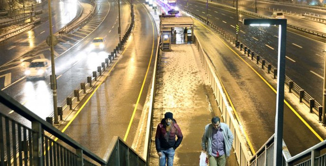 Kar yağışı bugün İstanbul'u terk ediyor
