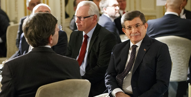 Davutoğlu: Beklenenden çok daha iyi atmosfer gördüm