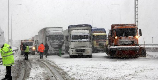TEM'in İstanbul yönü ulaşıma açıldı