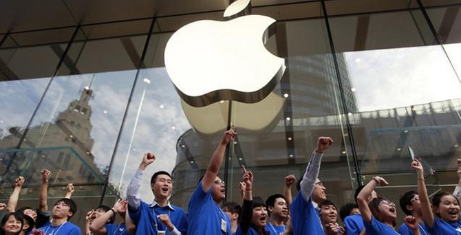 Trump: Apple kahrolası ürünlerini ABD'de üretmeli