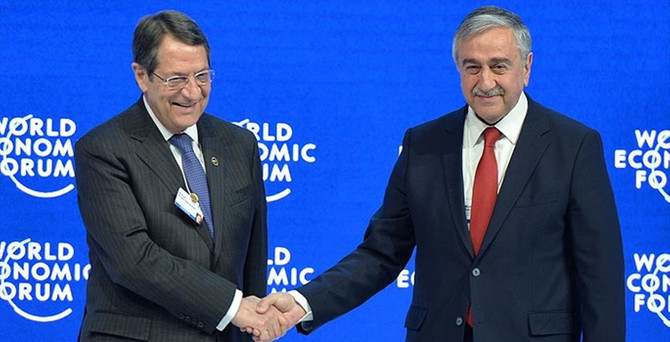 İki lider Davos'ta Ada'nın geleceğini konuştu