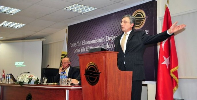 "TL'nin değer kaybı bankacılık sektörünü de etkiledi"