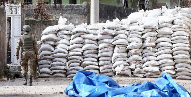 Cizre'de 1 üsteğmen şehit düştü