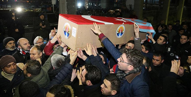 Küçük'ün cenazesi İstanbul'a getirildi