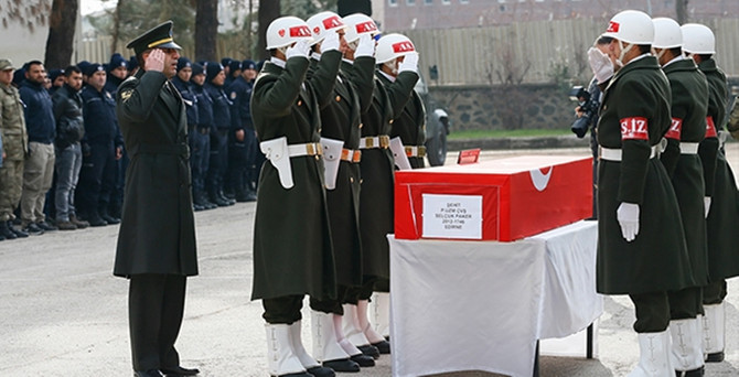 Şehit asker son yolculuğuna uğurlanıyor