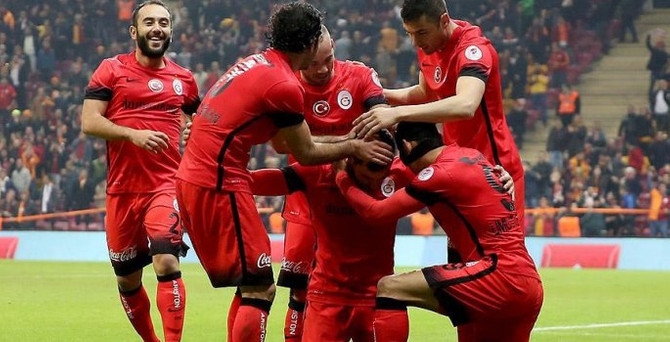 Galatasaray turladı