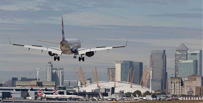 Londra'daki havaalanı 'City Airport' satıldı