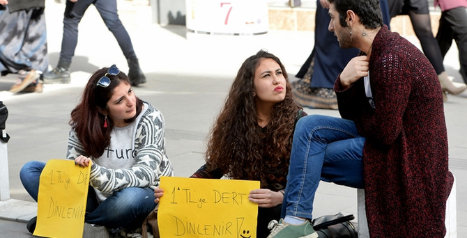 1 liraya dert dinliyorlar