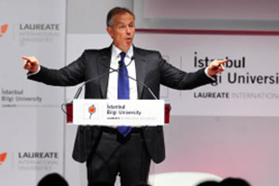 Blair: Dünya Türkiye'ye odaklandı