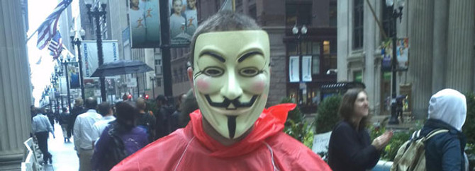 Chicago polisi protestoculara göz açtırmadı