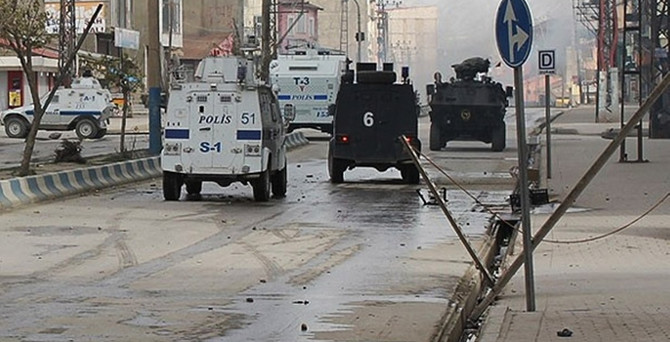 İki ilde terör saldırısı: 2 ölü