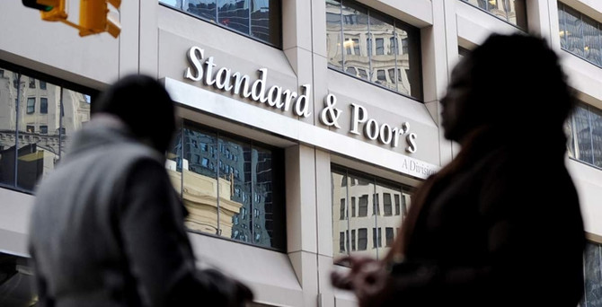 S&P, Angola'nın görünümünü düşürdü