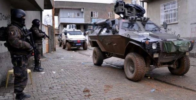Muş'ta çatışma: 2 polis yaralı