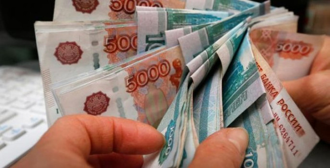 Rusların rubleye güveni artıyor