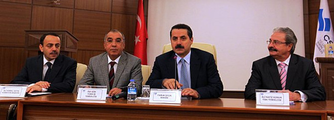 "Asgari ücret yine sefalet düzeyinde kaldı"