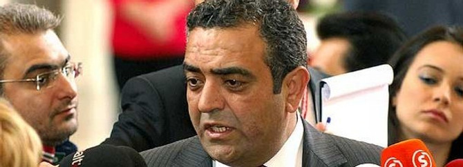 Başbakan'a suç duyurusu ertelendi