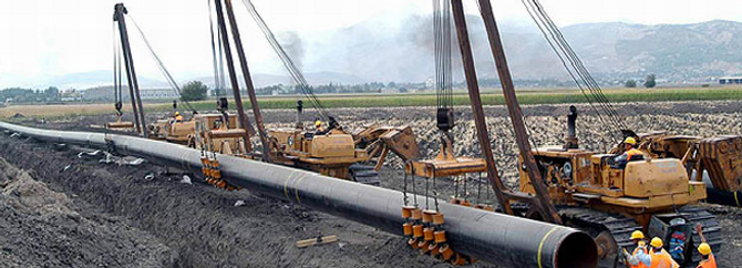 Çin ve Myanmar'ın enerji boru hatları hazır