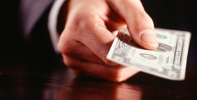 Dolar, 3 liranın altında kaldı