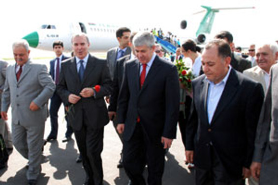 Baku Kars Ucak Seferleri Basladi Gundem Haberleri