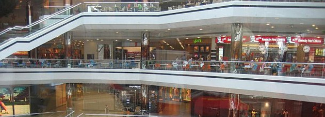 AVM sektörü büyürken bir yandan da kan kaybediyor