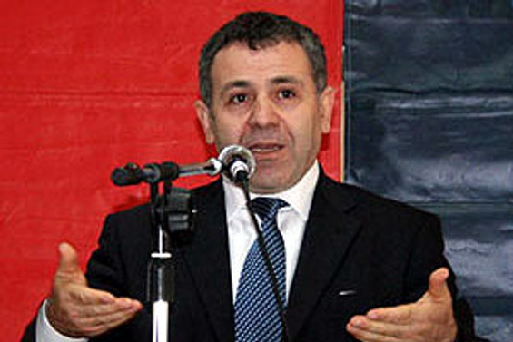 Şaban Dişli istifa etti