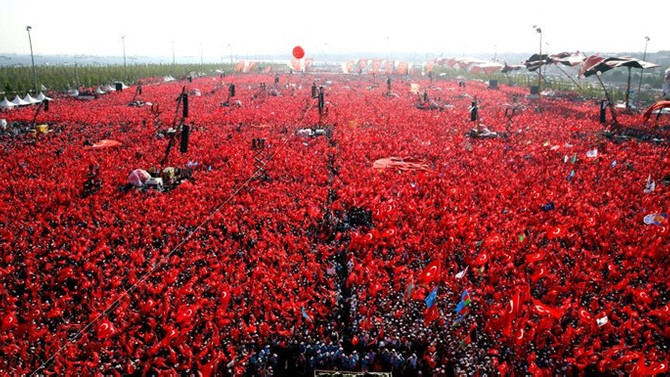 Tarihi demokrasi buluşması