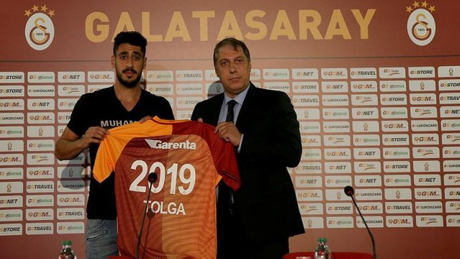 Tolga Ciğerci resmi imzayı attı