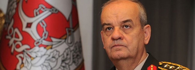 Başbuğ: Gazetedeki biyografim yanlış