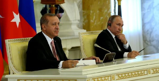 Rus basını: Uçak krizine değinilmedi