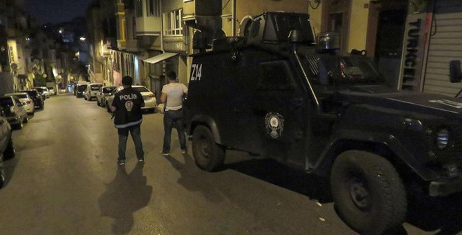 Küçükçekmece'de terör operasyonu