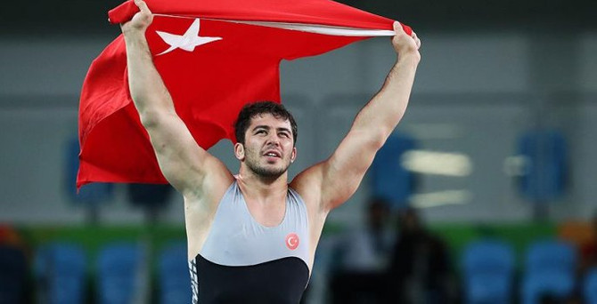 Rio'daki üçüncü madalya Cenk İldem'den