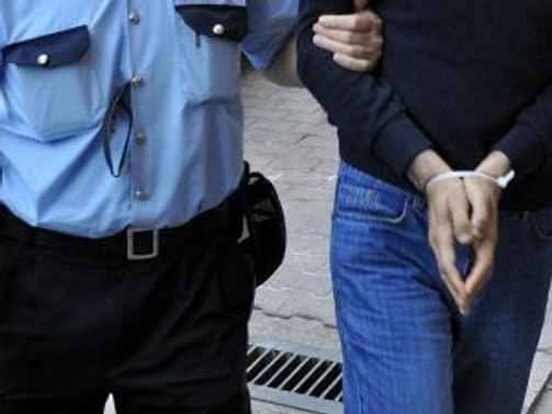 Sivas'ta 5 polis tutuklandı