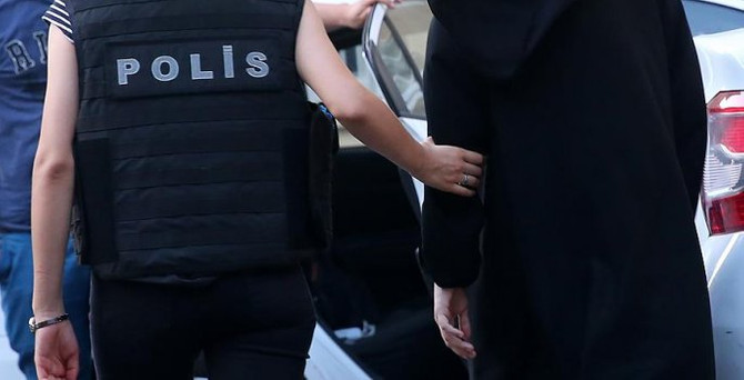 FETÖ'nün 'bölge kadın imamı' tutuklandı