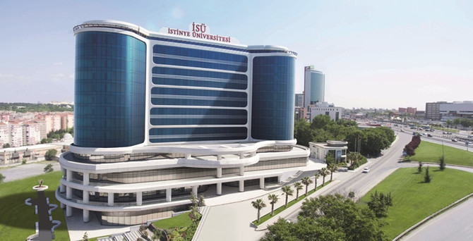 İstinye Üniversitesi'nden hemşirelik öğrencilerine iş garantisi